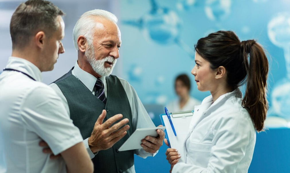 Understanding France’s Healthcare System as an Expat: A Complete Guide